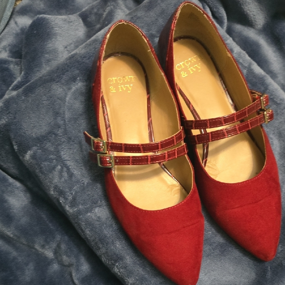 Crown & Ivy Red Flats with Pointed Toe and Straps